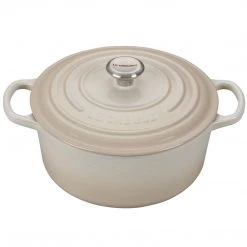 COOKWARE Le Creuset Round 4.5-Quart Dutch Oven - Meringue