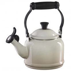 Le Creuset 1.25-Quart Demi Kettle - Meringue COFFEE & TEA