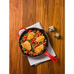 Le Creuset 11.75'' Signature Skillet - Cerise