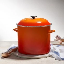COOKWARE Le Creuset 16-Quart Stockpot - Flame