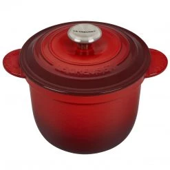 Le Creuset Cast Iron 2.25-Quart Rice Pot - Cerise