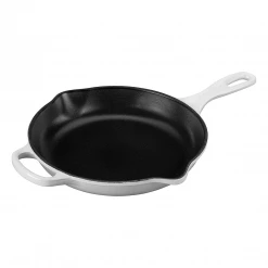 COOKWARE Le Creuset Signature 9'' Iron Handle Skillet - White