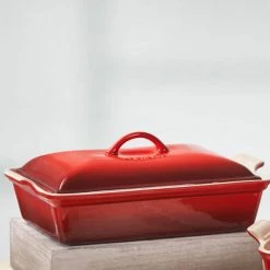 Le Creuset 4 Qt. (12" X 9") Heritage Covered Rectangular Casserole - Cerise BAKEWARE