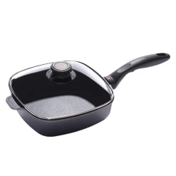 Swiss Diamond 2.1-Quart Induction Nonstick Square Saute Pan With Lid COOKWARE