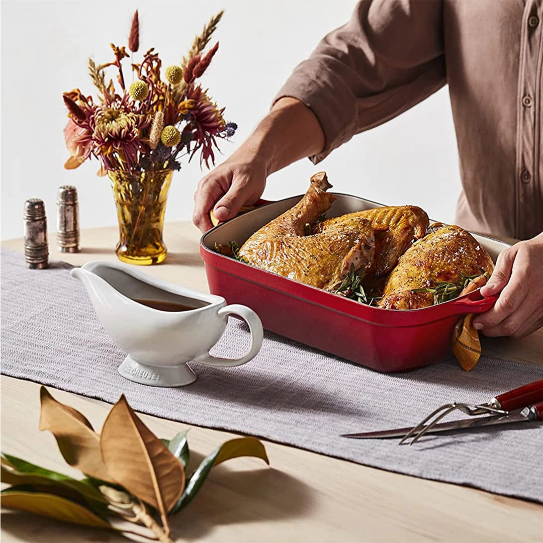 Le Creuset 16 Oz. Heritage Gravy Boat - White LeCreuset 6 Le Creuset 16 Oz. Heritage Gravy Boat - White LeCreuset