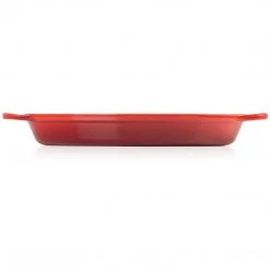 BAKEWARE Le Creuset 3 Qt. Signature Oval Baker - Cerise 12 BAKEWARE Le Creuset 3 Qt. Signature Oval Baker - Cerise