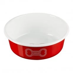 Le Creuset 6 Cup Large Dog Bowl - Red HOME