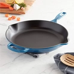 Le Creuset 11.75'' Signature Skillet - Marseille 15 Le Creuset 11.75'' Signature Skillet - Marseille