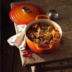 COOKWARE Le Creuset 3.5 Qt. Signature Round Dutch Oven - Flame