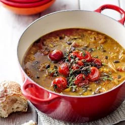 COOKWARE Le Creuset 3.5 Qt. Signature Round Dutch Oven - Cerise