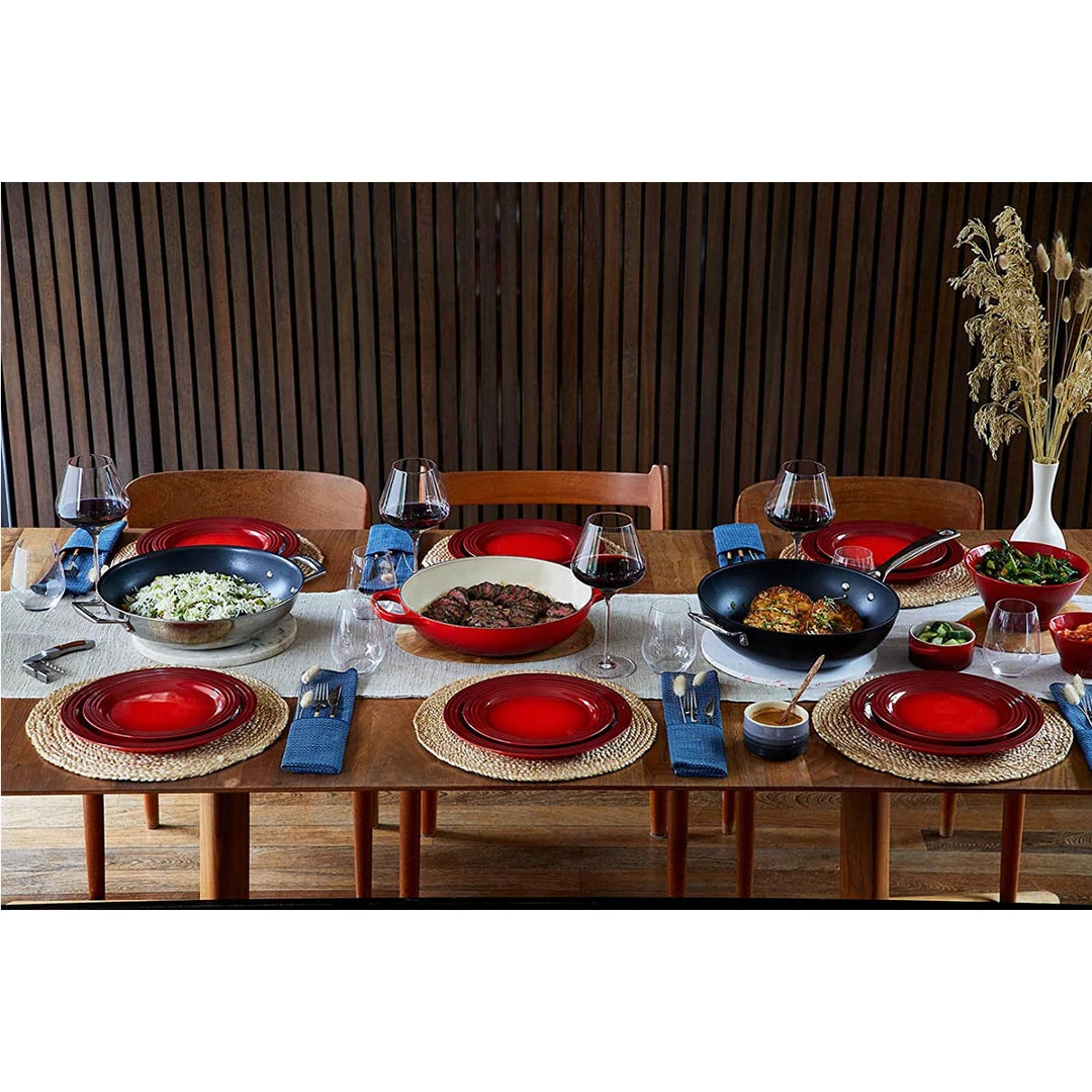 COOKWARE Le Creuset 3.5-Quart Signature Braiser - Cerise 10 COOKWARE Le Creuset 3.5-Quart Signature Braiser - Cerise