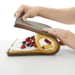 BAKEWARE Lekue 3-Piece Jelly Roll Kit