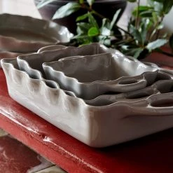 CASAFINA LG. RECT. RUFFLED BAKER - GRAY