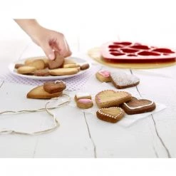 Lekue Kids Cookie Cutter Set Of 3, Multi