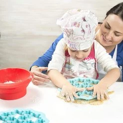 Lekue Kids Cookie Cutter Set Of 3, Multi