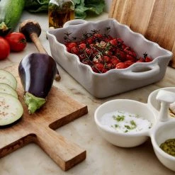 BAKEWARE CASAFINA MED. RECT. RUFFLED BAKER - GRAY