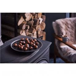 Le Creuset 10.6'' Cast Iron Crepe Pan - Cerise