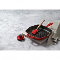 Le Creuset 10.25'' Signature Square Skillet Grill - Cerise 21 Le Creuset 10.25'' Signature Square Skillet Grill - Cerise