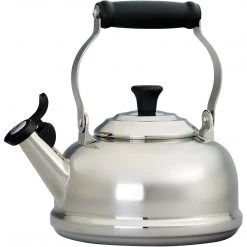 Le Creuset Classic 1.8-Quart Whistling Kettle