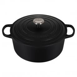 Le Creuset 7.25 Qt. Signature Round Dutch Oven - Licorice