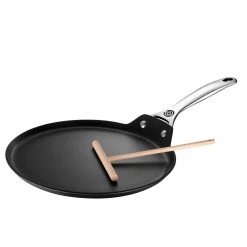Le Creuset Toughened Nonstick PRO 11" Crepe Pan With Rateau