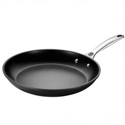 COOKWARE Le Creuset Toughened Nonstick PRO 12" Fry Pan