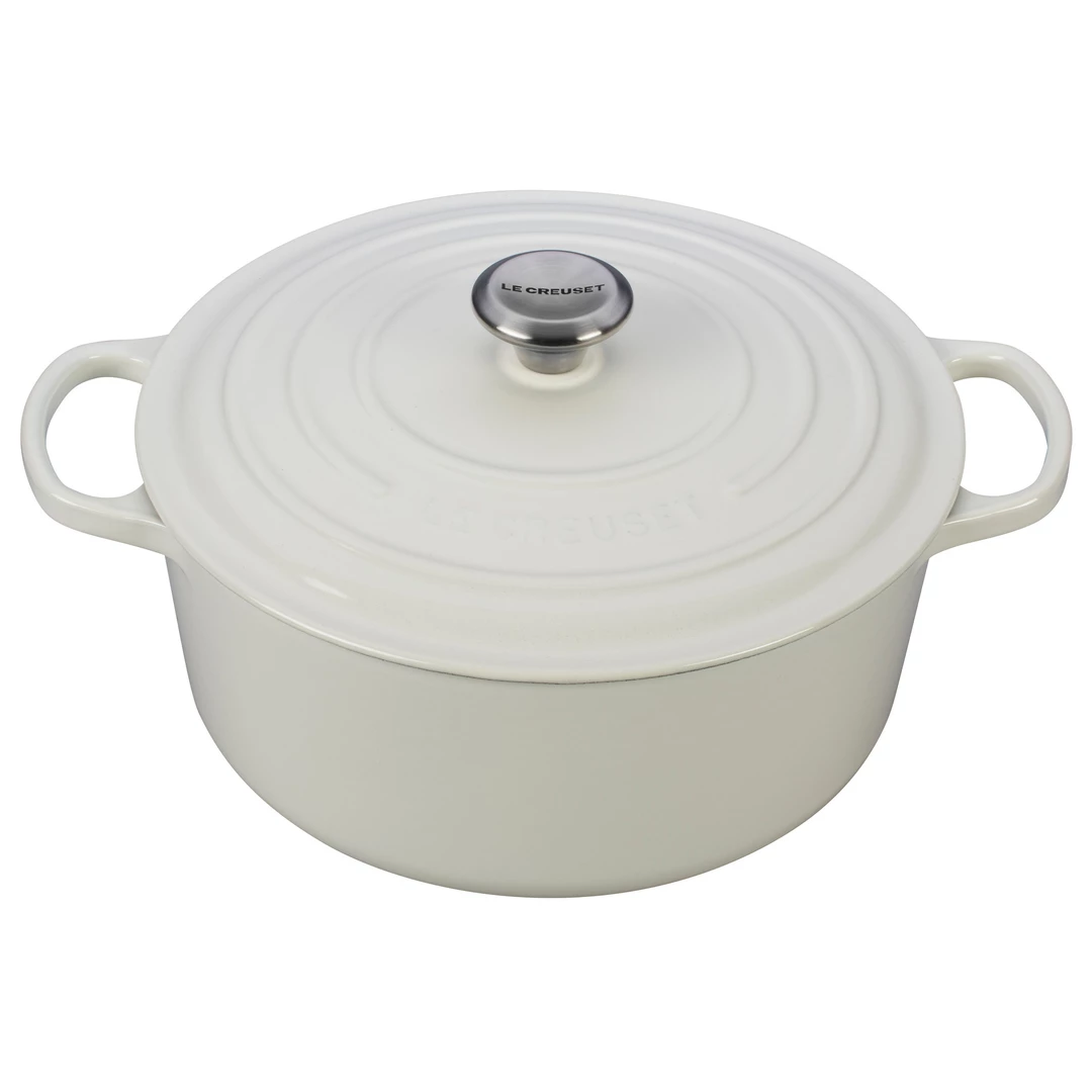 COOKWARE Le Creuset Round 7.25-Quart Dutch Oven - White 3 COOKWARE Le Creuset Round 7.25-Quart Dutch Oven - White