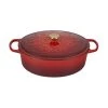 Le Creuset Noel Collection: Signature Oval Dutch Oven - Applique W/ Gold Knob 2 Le Creuset Noel Collection: Signature Oval Dutch Oven - Applique W/ Gold Knob